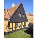 Historic Townhouse In The Heart Of Vila Ærøskøbing