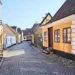 Vila Historic Townhouse In The Heart Of